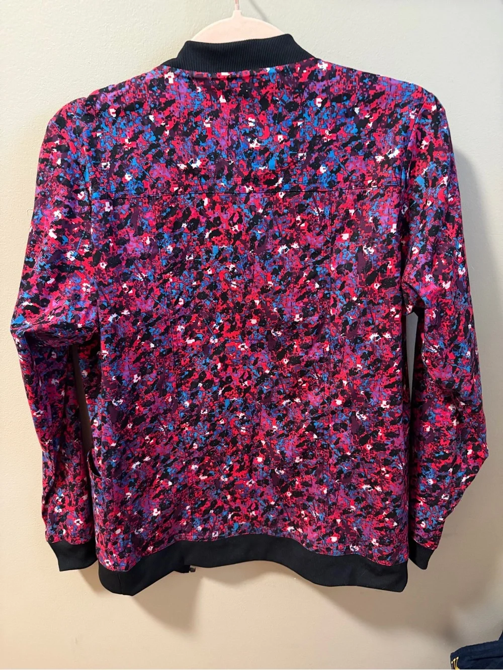 Scrub Jacket (NWOT) - Picture 3 of 3